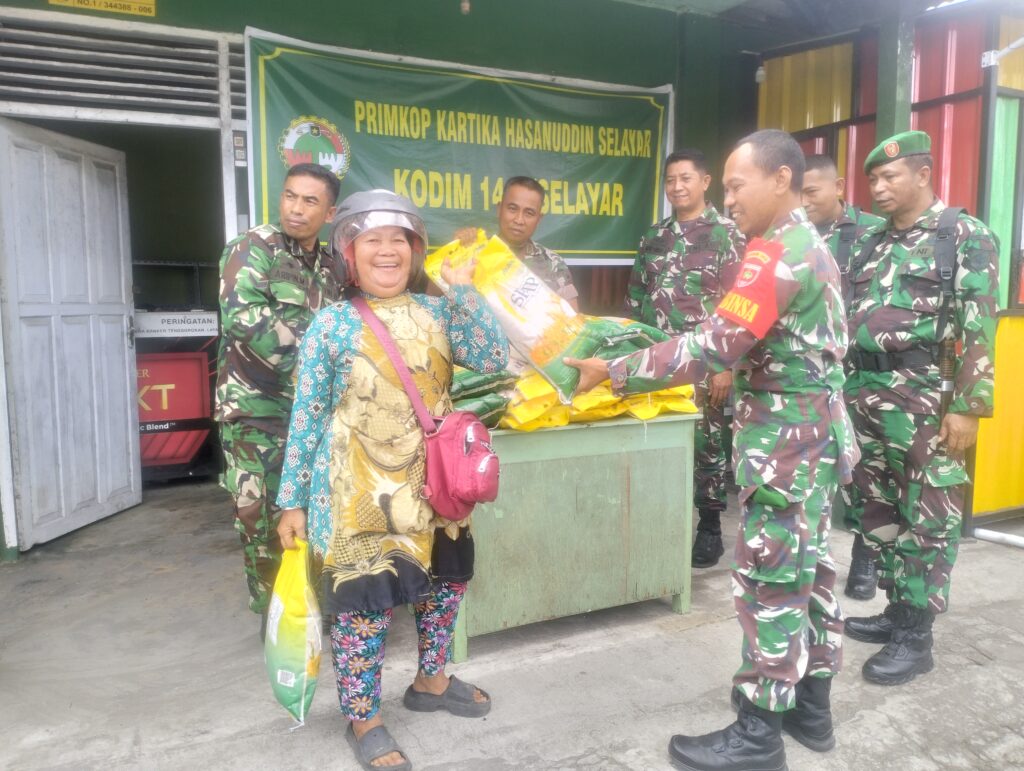 Kodim 1415/Selayar Salurkan 42 Ton Beras Murah SPHP Bulog